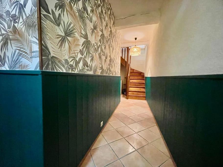Appartement La Traverse - Au Pied De La Cite Medievale - Clim Et Terrasse