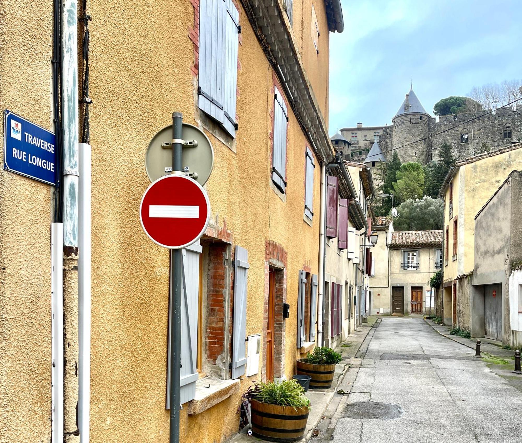 La Traverse - Au Pied De La Cite Medievale - Clim Et Terrasse * Carcassonne